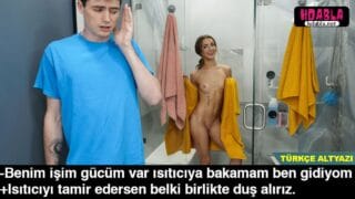 Biri Eski Diğeri Yeni Karısının Asyalı Kızlarıyla Sikişen Sapık Herif
