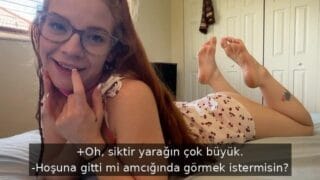 Genç Oğlana Sıcak Terli Yerlerini Sildirirken Siktirmeye Başlayan Üvey Abla